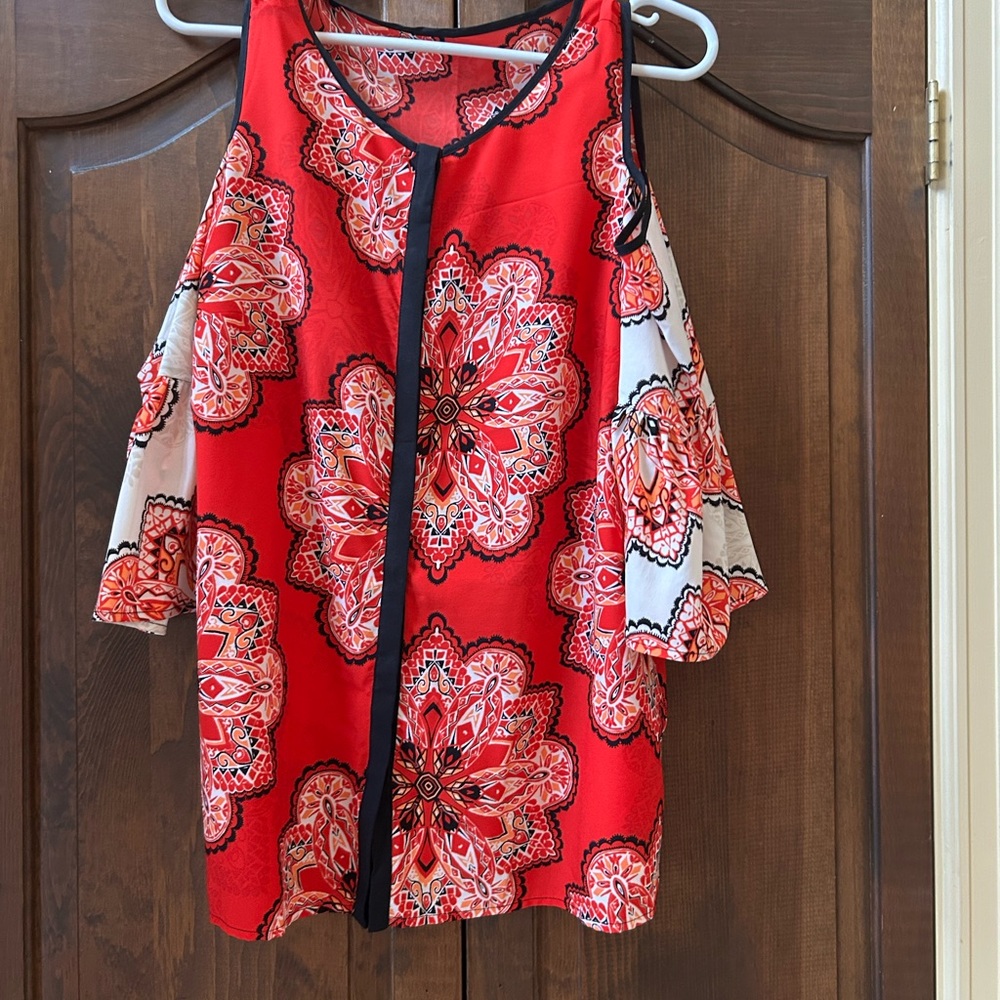 Chicos red black and white cold shoulder top